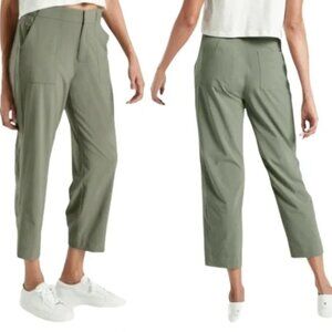 Athleta Tribeca Utility Relaxed Crop Pants Laurel Olive Green Size 6